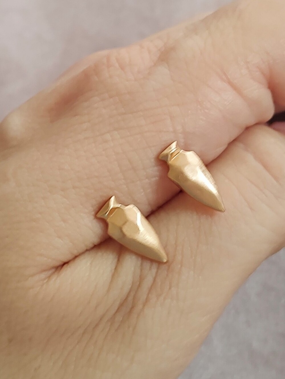 Kendra Scott Arrow Stud Earrings